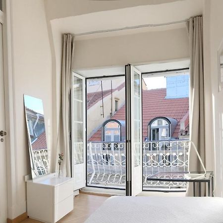 Room Atalaia- Ideal For Single Lisbon Exterior photo